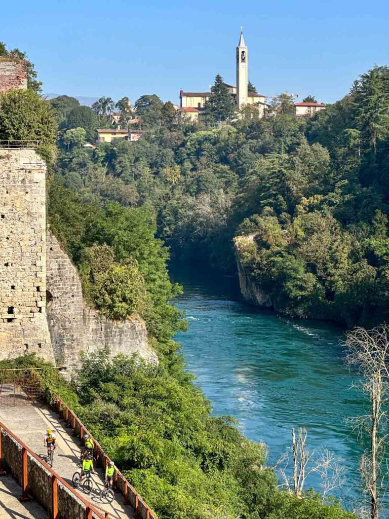 il fiume Adda dal castello Visconteo a Trezzo